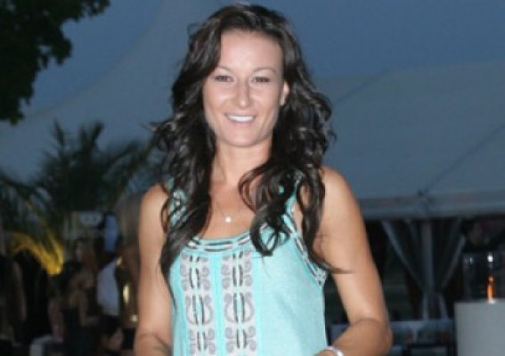 Raluca Sandu şi-a făcut beach bar de 300.000 de euro în Mamaia